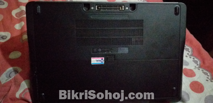 Dell LATITUDE e7240